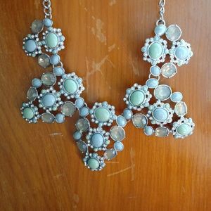 🧨🧨LAST CHANCE🧨🧨LIA SOPHIA Statement Necklace